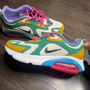 Women’s Nike size 10 multi color sneakers